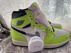 正品耐克 aj1高帮荧光绿篮球鞋板鞋