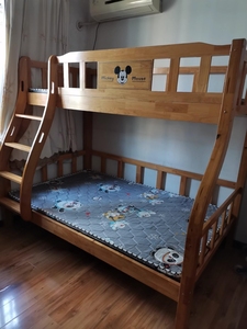 急售二手搬家 全实木高低床上下床双层床大人多功能母子儿童床上