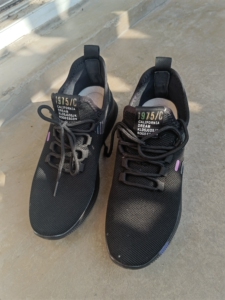 红绶带女鞋38码,橡胶底轻便舒服