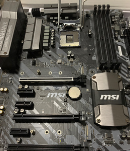 msi/微星 z370 tomahawk 可支持8,9代英特