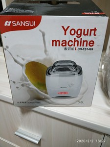 山水电器，大牌子的酸奶机。在家里自制酸奶，比外边买的干净，而