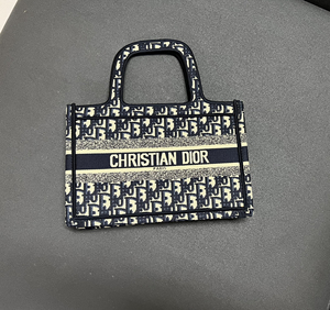 dior迪奥mini迷你托特包最小号,800元入手,所见如所