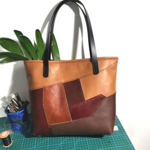 手工托特包,头层牛皮厚碎皮料拼接,棕色系,底28,高29,底