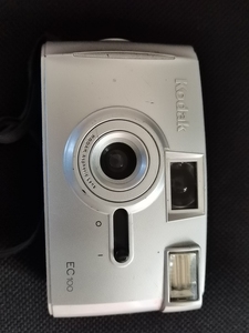 kodak柯达ec100纯手动傻瓜相机,需要配合胶卷使用,复