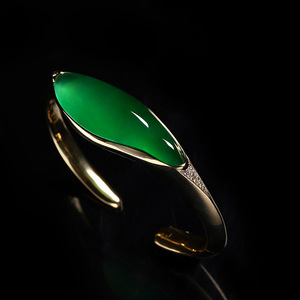 王朝阳大师作品【自由】挂件天然缅甸a货翡翠佳佳翡翠大师汇