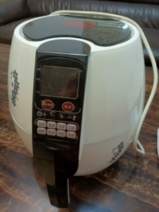 韩国pallas空气电炸锅三代,配件全齐,附带原装食谱说明书