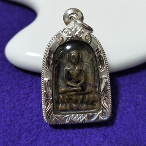 婆谭胜 2485-2491年颂扣佛五大古佛之一,富贵佛 泰国