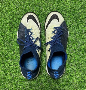 000人付款淘宝nike 毒蜂3 tf 超顶足球鞋852576