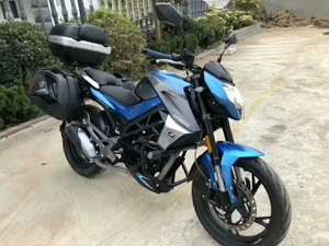 春风nk150水冷电喷,前后碟刹,后装夏得三箱,改装防摔竞技