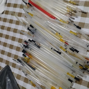 空笔芯  存货多 可用于回收 做手工等 可议价