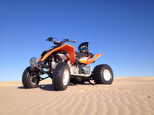 凌鹰atv600,250沙滩车车架子,减震器器.购买配件请详