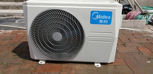 美的空调外机,展示机壳,有风扇电机,散热片,无压缩机.全新