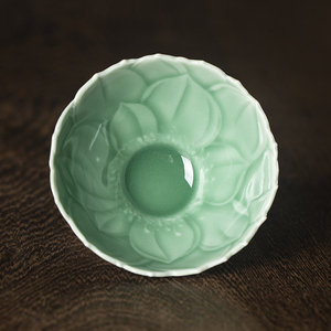 梅丽峰龙泉青瓷手工杯功夫茶具主人杯陶瓷品茗杯梅子青刻花玉兰杯