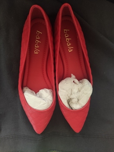 芭芭拉女平底鞋单鞋春季女鞋 全新 38号 只有一双红色包邮