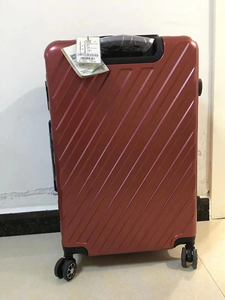 鳄鱼恤行李箱拉杆箱,全新正品,酒红色460*280*670m