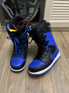 nike耐克滑雪鞋蓝黑经典40.5码