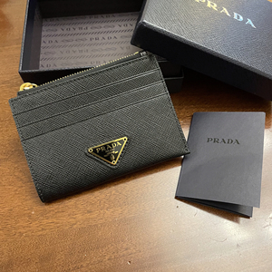 prada普拉达黑色零钱包卡包