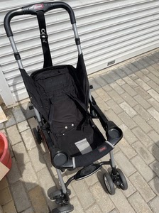 combi 康贝美爵婴儿车,保存很好.