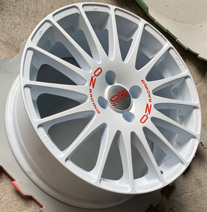 oz轮毂wrc款多幅17寸白色拉力赛车轮毂四孔孔距100,中