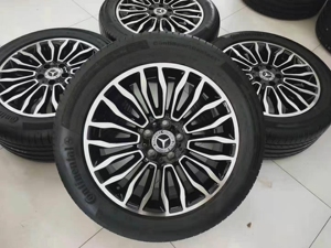 奔驰v260原装拆车18寸轮胎轮圈马牌2455018成色很新