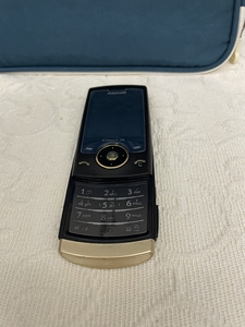 三星anycall滑盖手机,收拾家找到的,电池不好用,无法试