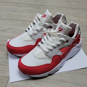 耐克 华莱士 nike air huarache dna红白