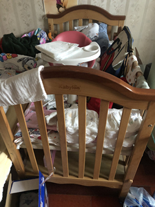 卡比龙 实木婴儿床 9.5成新 198元 原价1千多