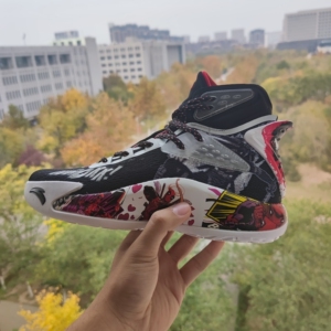 [可小刀]安踏kt5剁手死侍漫威联名