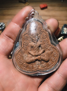 龙婆卡隆佛牌擦擦