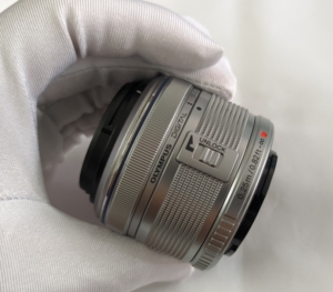 tsgyhwxh淘宝奥林巴斯1442ez变焦镜头,成色定义85新,镜头边缘有掉漆