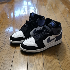 aj1蓝月 六冠王 蓝脚趾 贪玩蓝月 38码 原盒也保留着