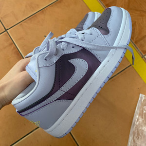 aj1乔1电光紫葡萄紫罗兰渐变紫亮紫镭射紫女低帮篮球鞋板鞋