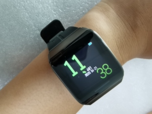 aigo智能运动手表手环fw01真彩超大屏手环触点按键手表心