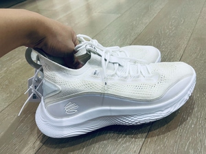 库里8白色篮球鞋,curry8白色.1700买来穿了四五次就_阿里巴巴找货神器