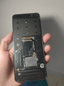 联想z5pro手机,高通骁龙710cpu,6 64,除了屏幕