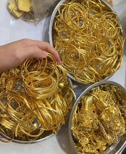 出售旧黄金珠宝首饰,可以买回去拿到珠宝店以旧换新,只加工费就