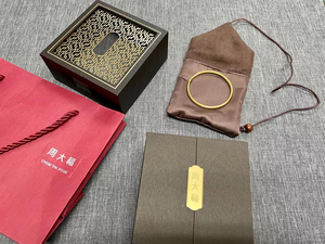 周大福传承手镯,27.22克,有盒子有发票.415元一克.不