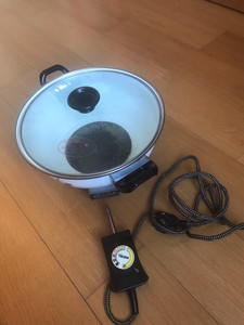 三星高级珐琅彩色电火锅,二手,正常使用,占地小,一体式,处理