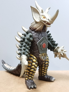 万代日版奥特曼大怪兽格斗17厘米暴君怪兽泰兰特怪兽软胶玩偶