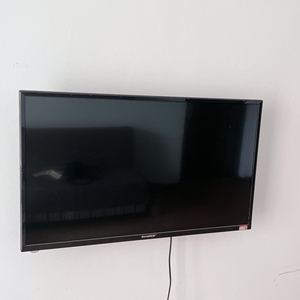 松芝电视,32寸,8成新,仅同城