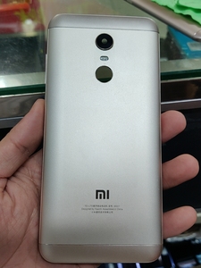 红米5plus原装拆机后盖,二手电池盖,旧的,带侧键,带镜片