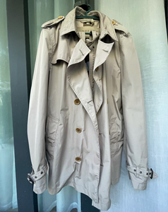 burberry巴宝莉薄款风衣 brit系列,是经典中比较潮