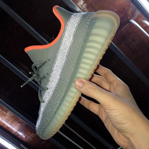 yezzy 椰子350新灰橙侧透满天星
