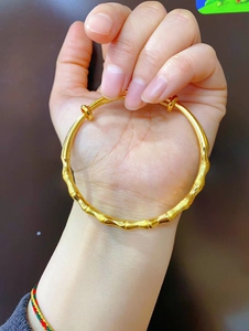 周大福黄金竹节手镯