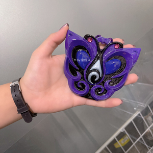 严莉莉的变身器