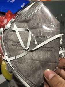 正品3m9022活性炭独立包装口罩.一包两个,2.5元一个打