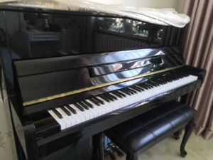 00raintatacan淘宝英昌伯格曼钢琴,孩子不用了,闲置转让,不是新琴