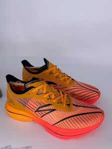 anta安踏c202 gt氮科技碳板跑鞋黄黑红马赫谷爱凌同款