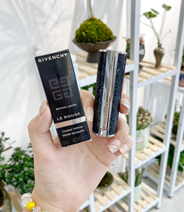 纪梵希星空口红限量版