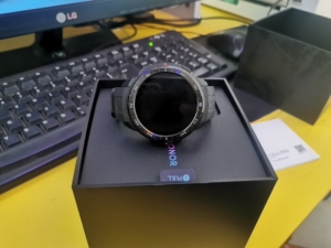 荣耀手表 gs por 华为麒麟a1芯片 新表1100元